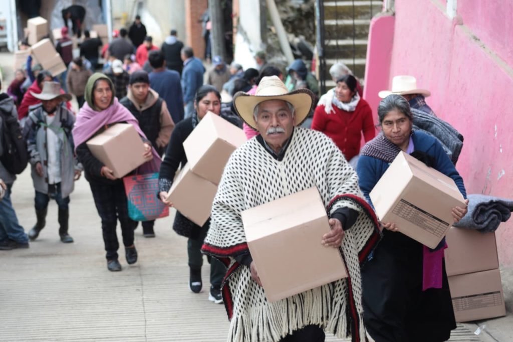 Abrigando Corazones llega a comunidades de Astacinga, Xoxocotla y Perote